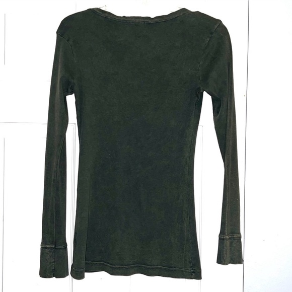 One World Olive Green Vintage Wash Ribbed Rose Peace Design Top - Picture 5 of 13